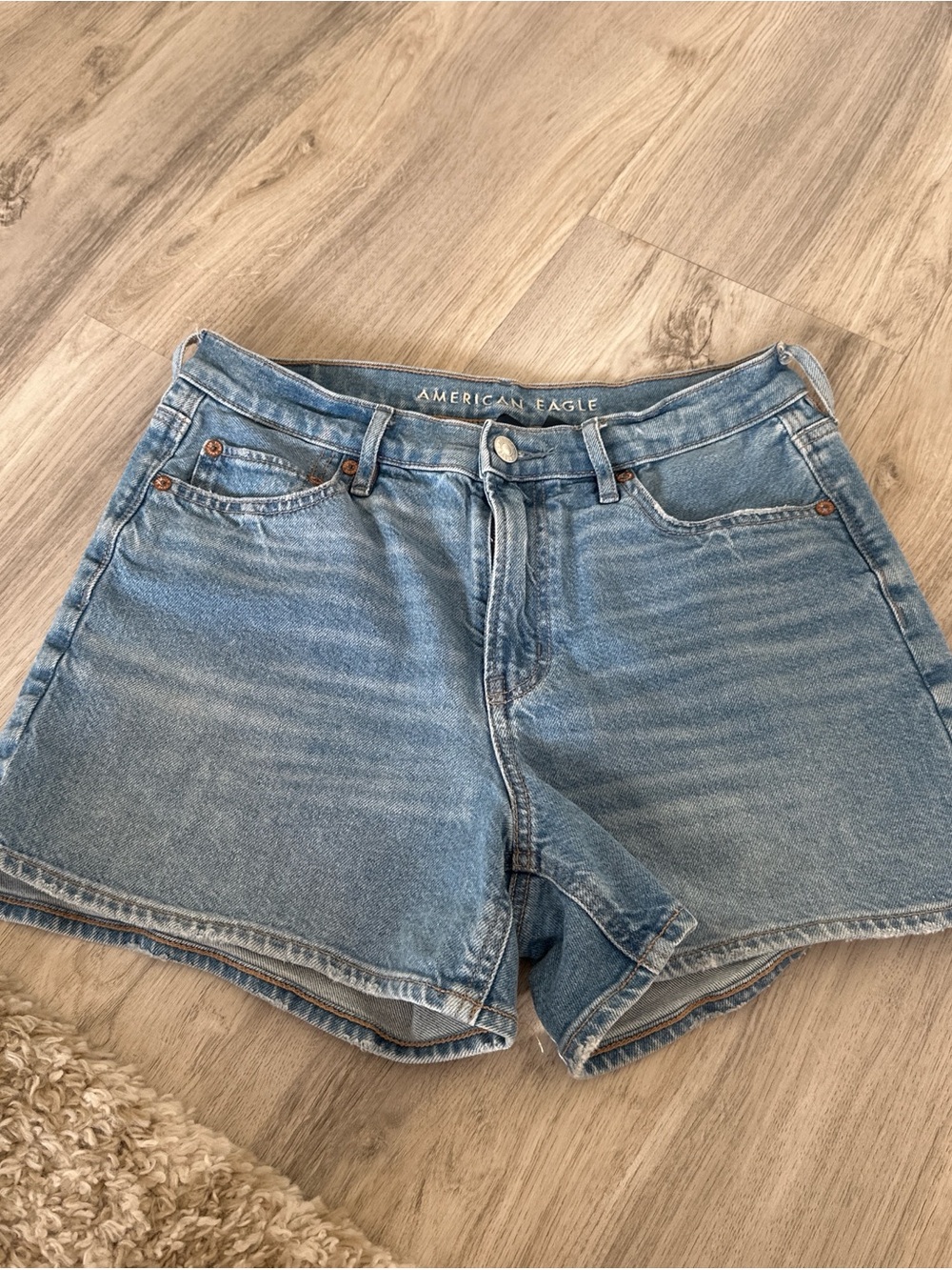American Eagle Relaxed Short